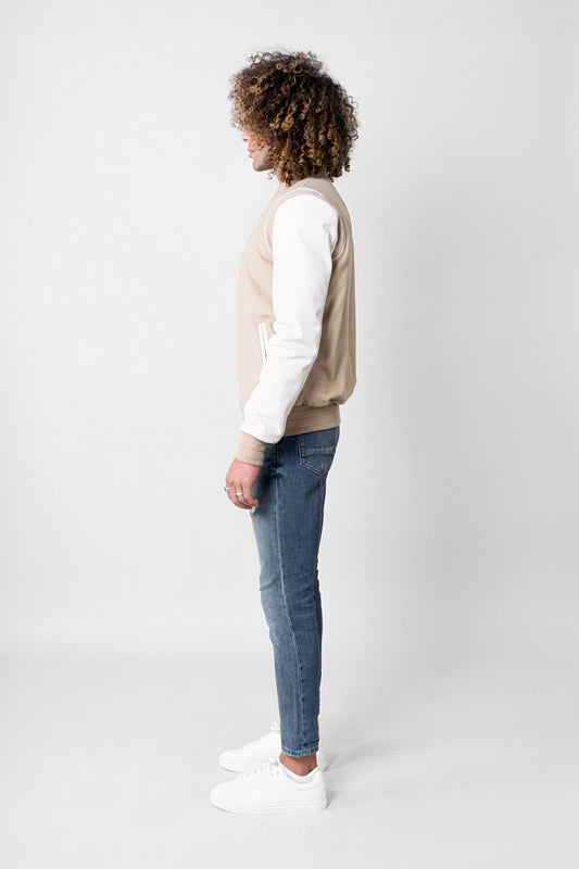 Varsity Ecru Tall (Man)