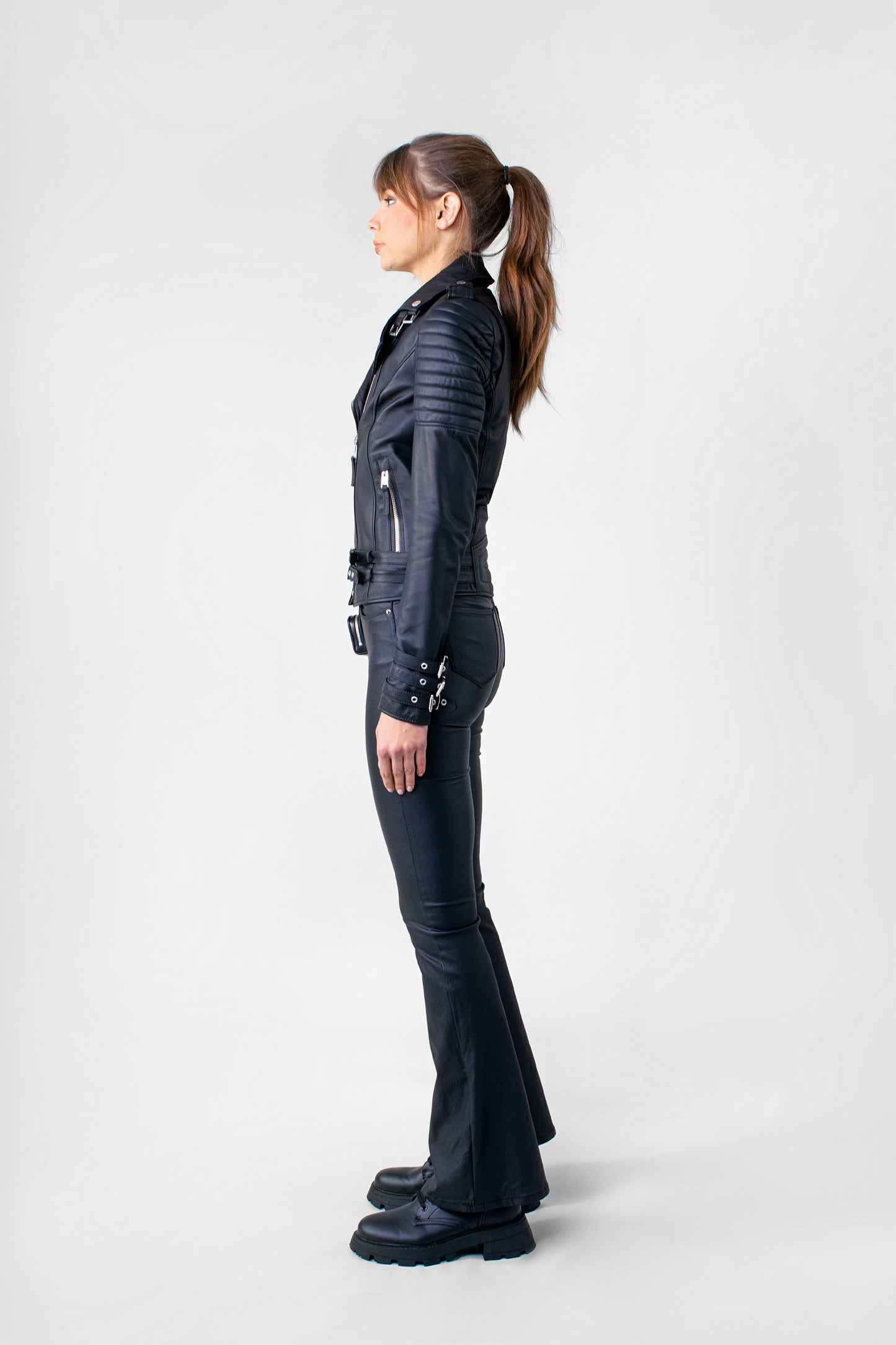 Jaws 3.0 Tall Brushed Silver Hardware (WOMAN)